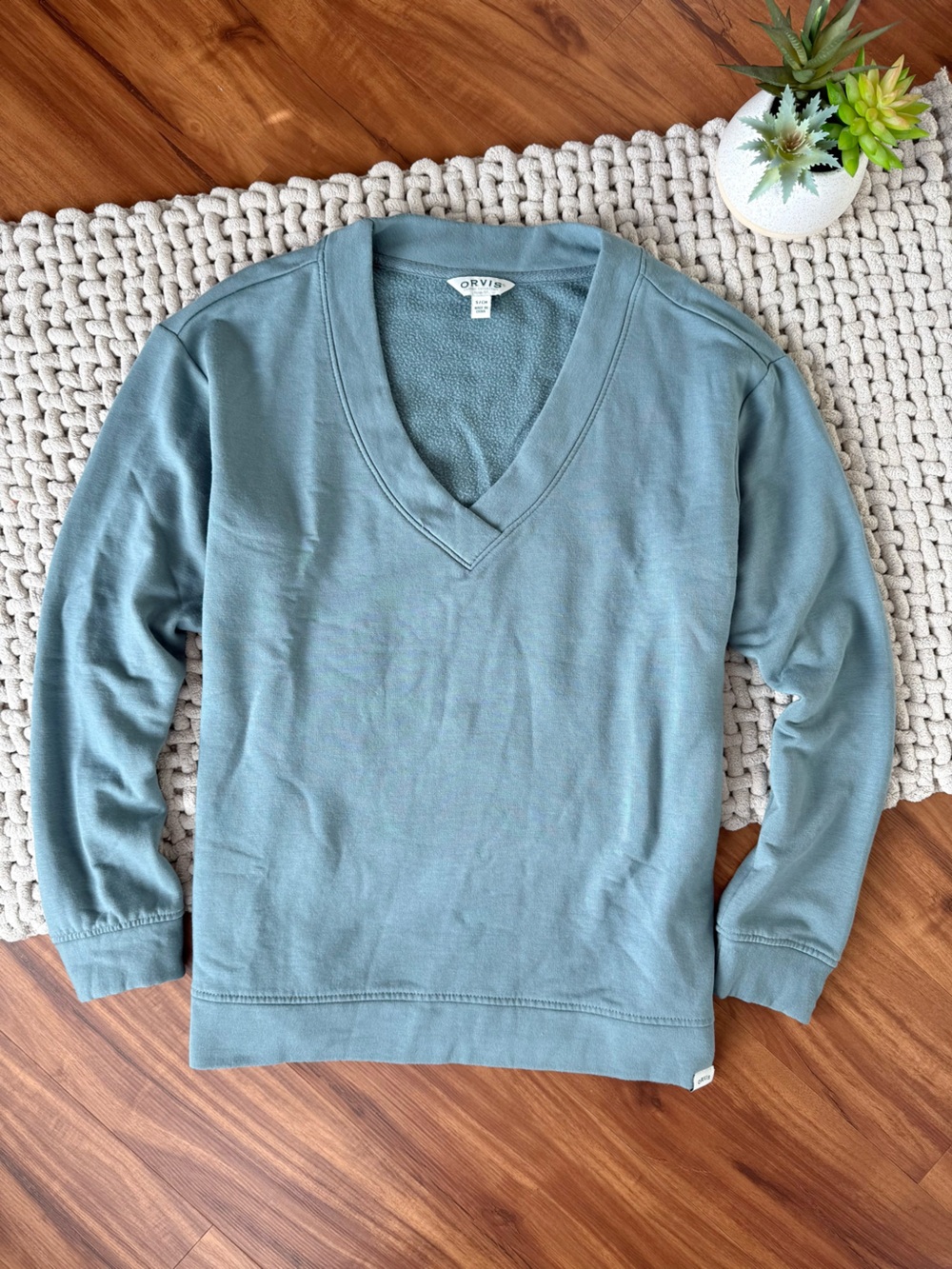 Orvis | Women’s Modal Dropped Shoulder V-Neck Sweater Smoky Blue/Green | Small